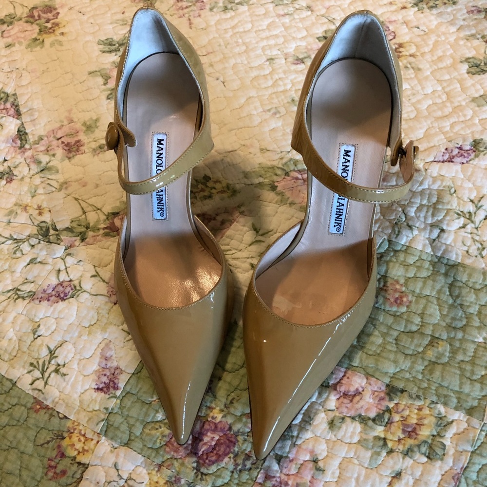 Brand new Manolo’s size 6